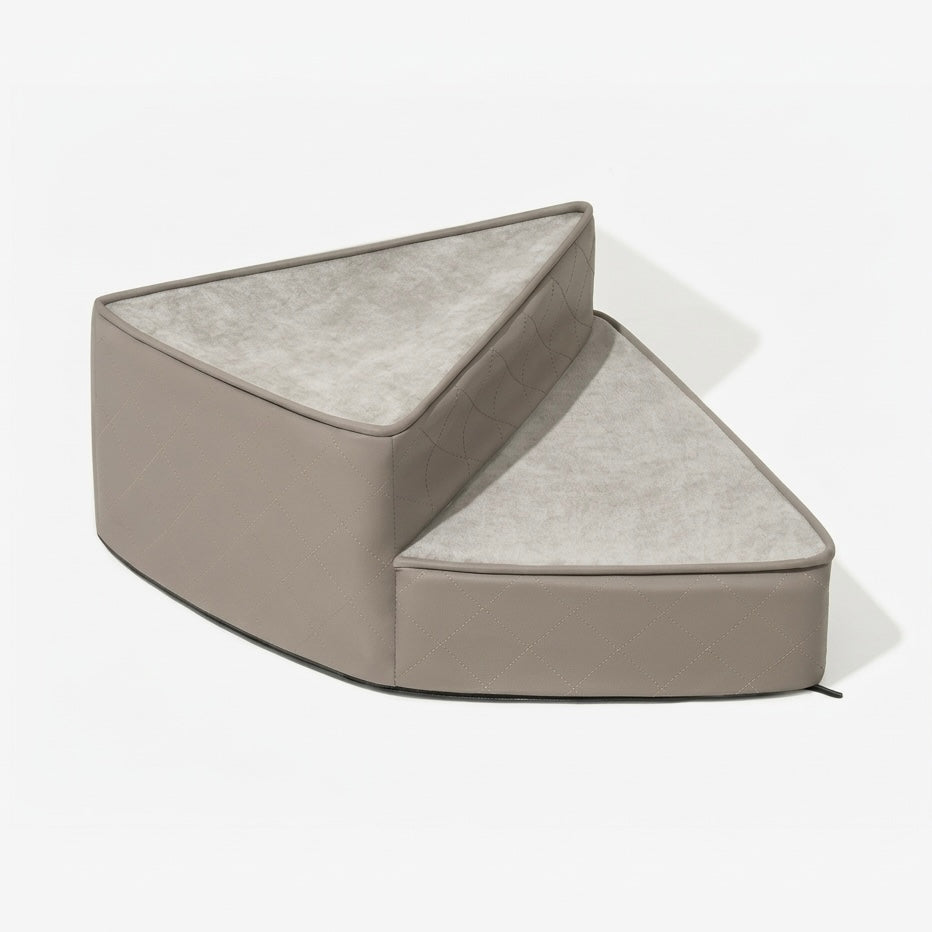 Spiral dog stairs with water-repellent faux leather and joint-friendly sponge steps — image 2