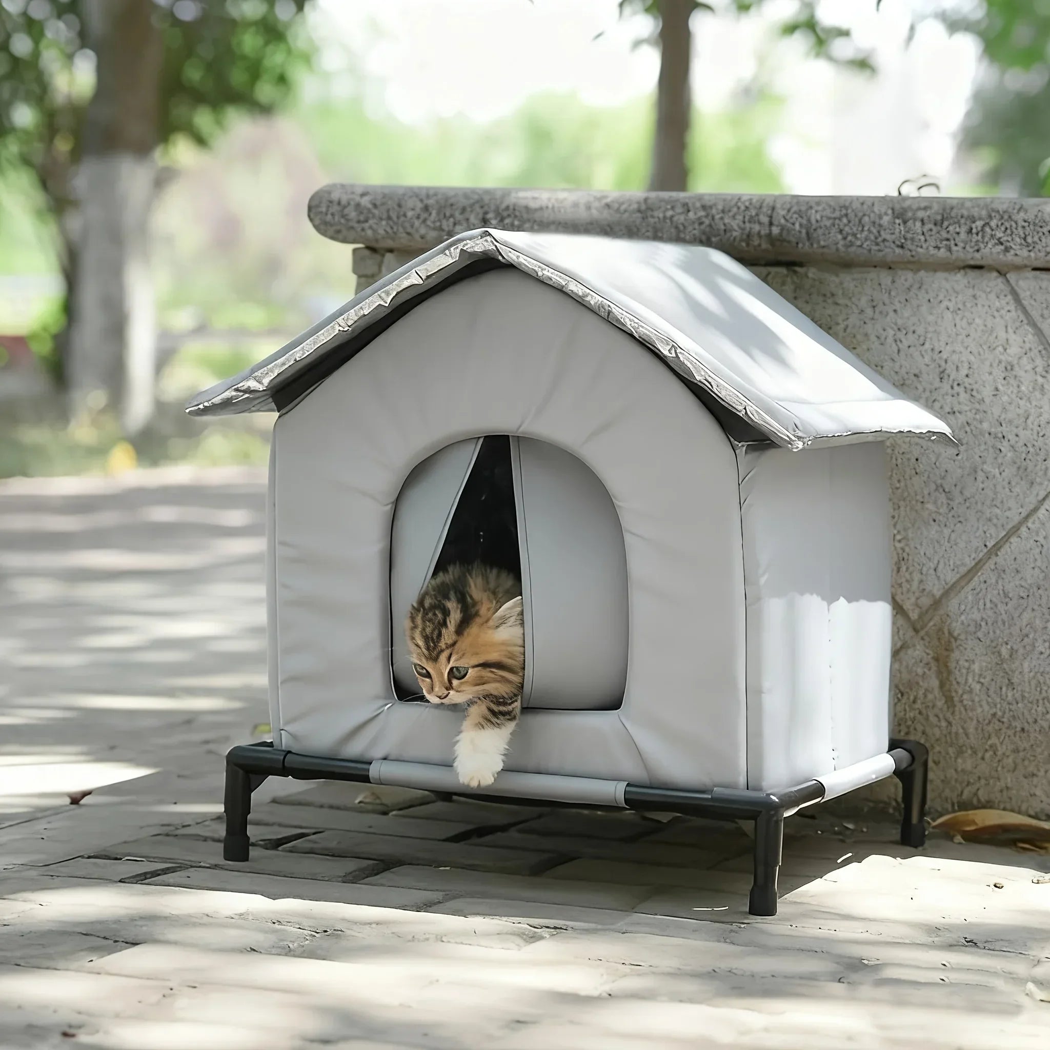 Insulated Outdoor Cat House – image 2